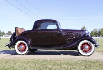 1934 Ford Deluxe