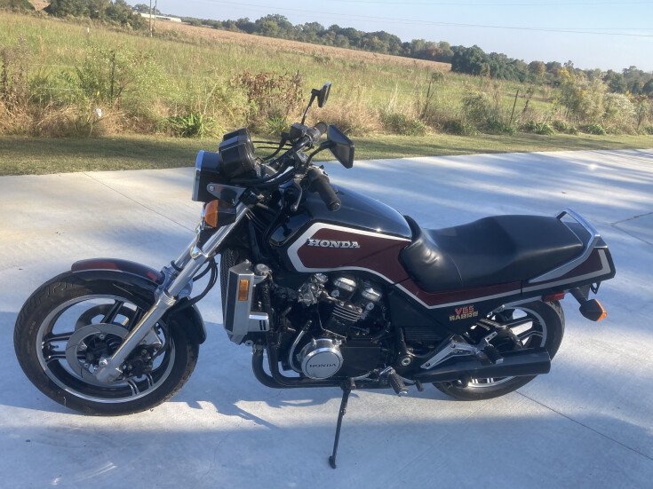 Thumbnail Photo undefined for 1984 Honda Sabre 1100 V65