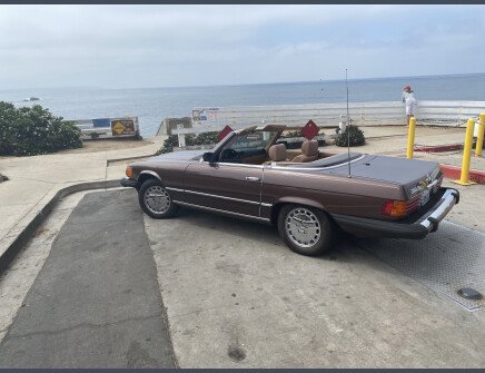 Photo 1 for 1984 Mercedes-Benz 380SL for Sale by Owner