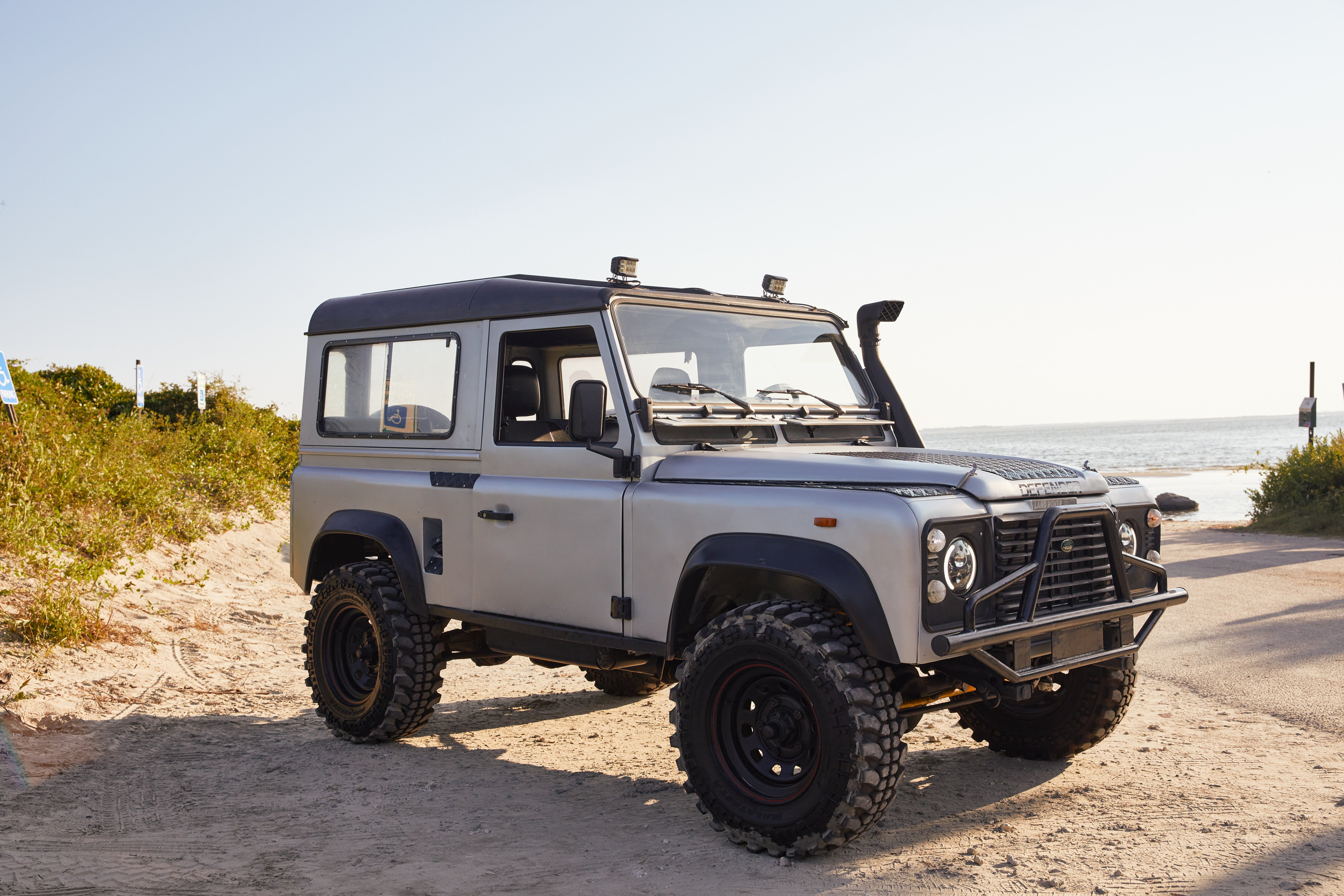 Land rover defender online 90 roof for sale