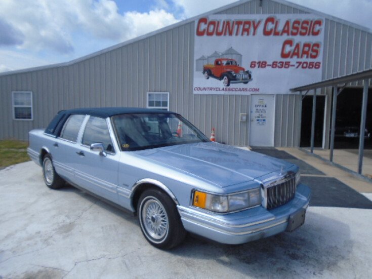 Thumbnail Photo undefined for 1992 Lincoln Town Car