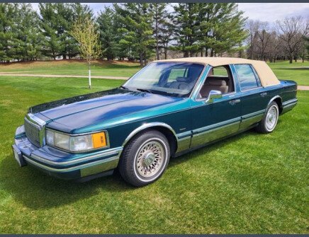 Photo 1 for 1993 Lincoln Town Car