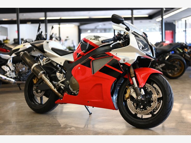 Photo for New 2000 Honda RC51