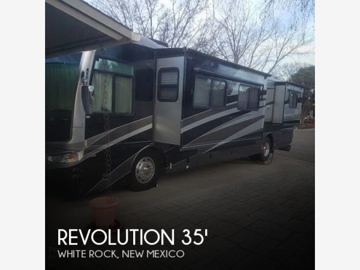 Thumbnail Photo undefined for 2004 Fleetwood Revolution