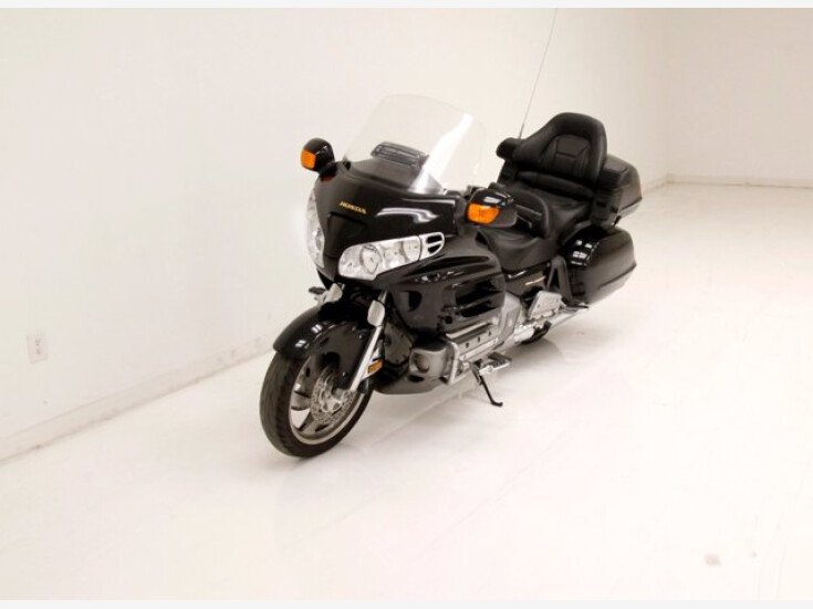 Photo for 2004 Honda Gold Wing