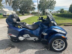 2011 Can-Am Spyder RT Audio And Convenience