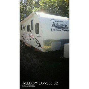 2012 Coachmen Freedom Express