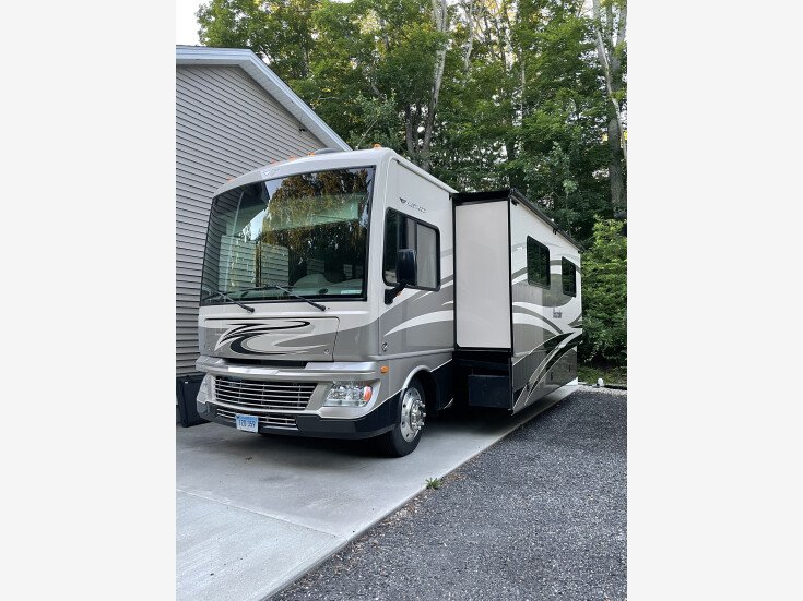 Thumbnail Photo undefined for 2012 Fleetwood Bounder 35K