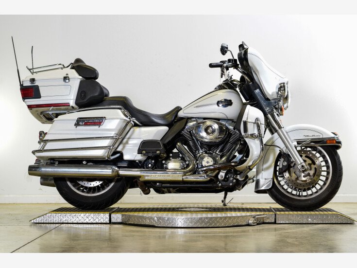 Thumbnail Photo undefined for 2012 Harley-Davidson Touring
