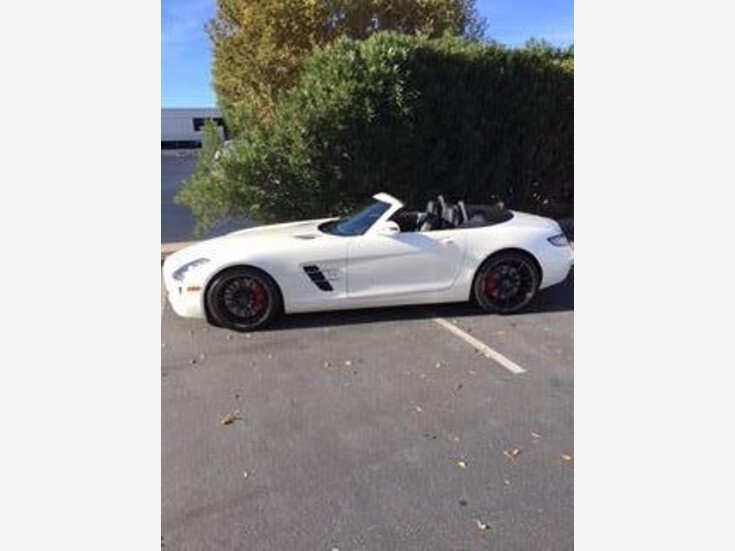 Thumbnail Photo undefined for 2012 Mercedes-Benz SLS AMG Roadster