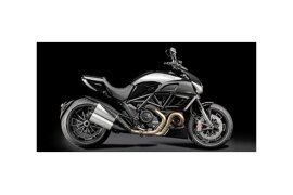 2013 Ducati Diavel Cromo specifications