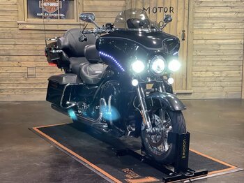 2013 Harley-Davidson CVO Electra Glide Ultra Classic Anniversary