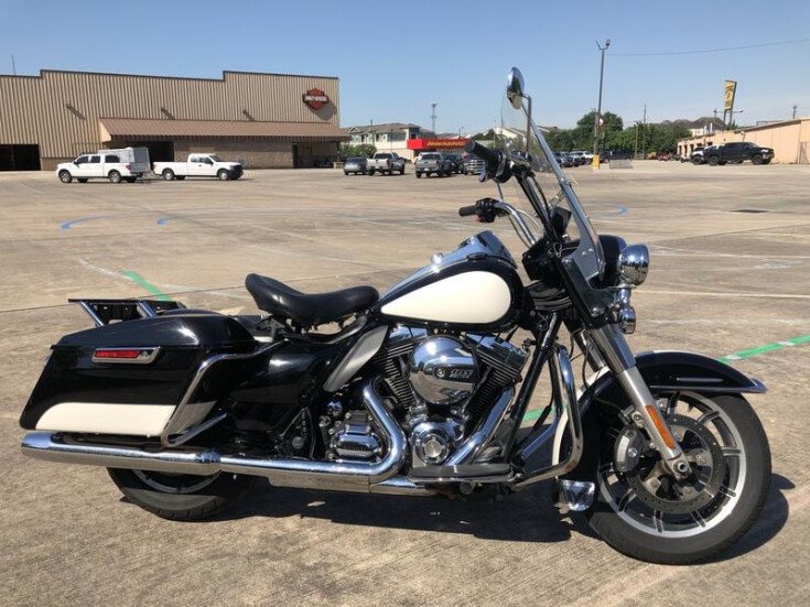 Thumbnail Photo undefined for 2014 Harley-Davidson Touring