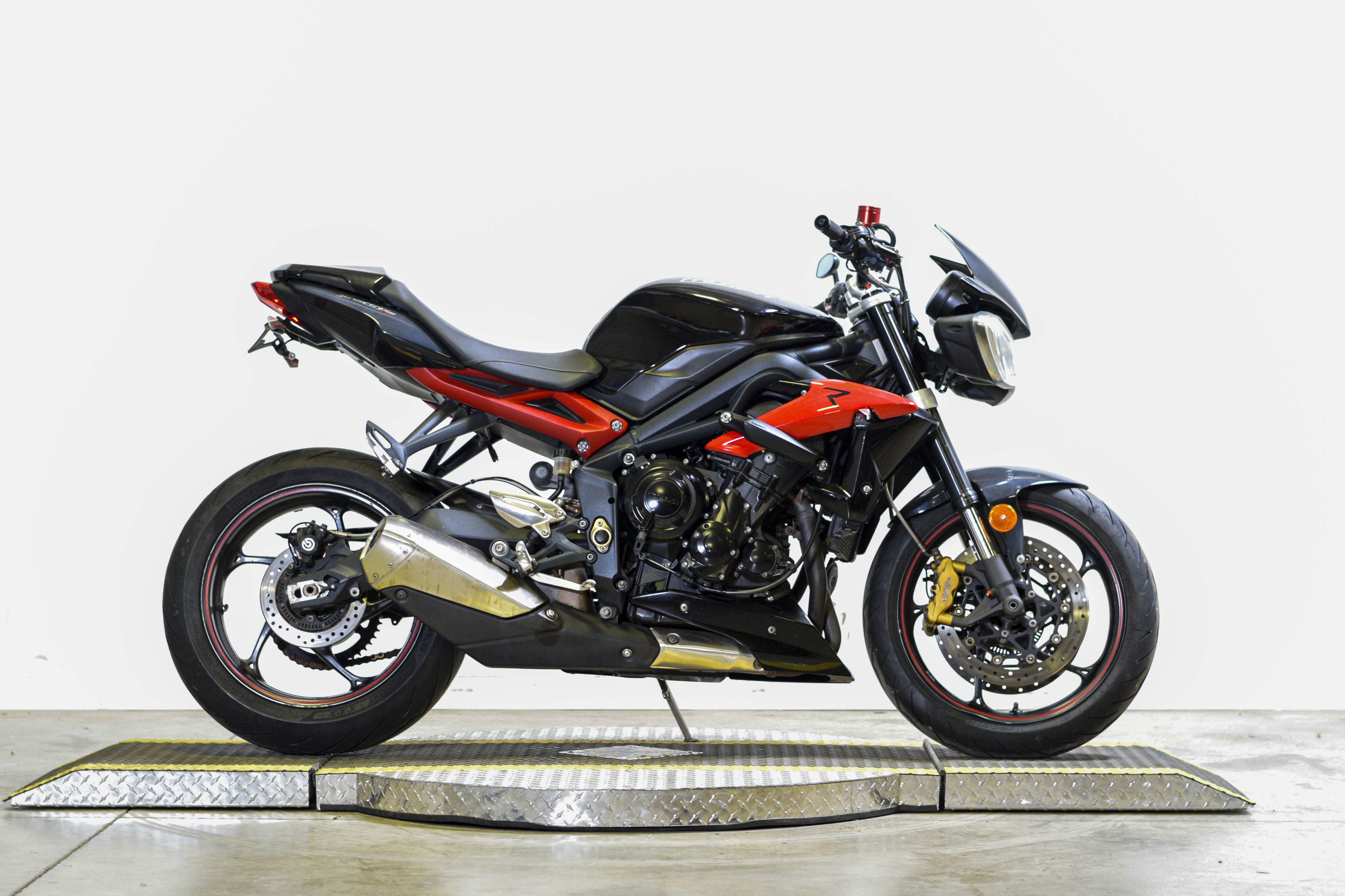 2014 triumph street triple for sale