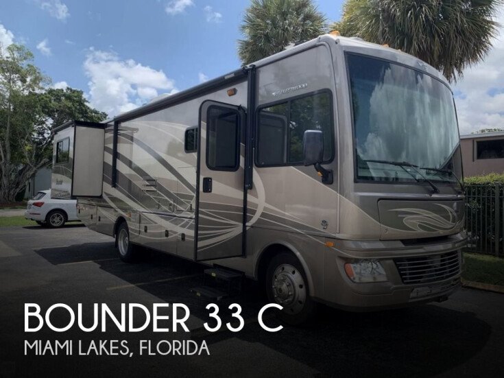 Thumbnail Photo undefined for 2015 Fleetwood Bounder