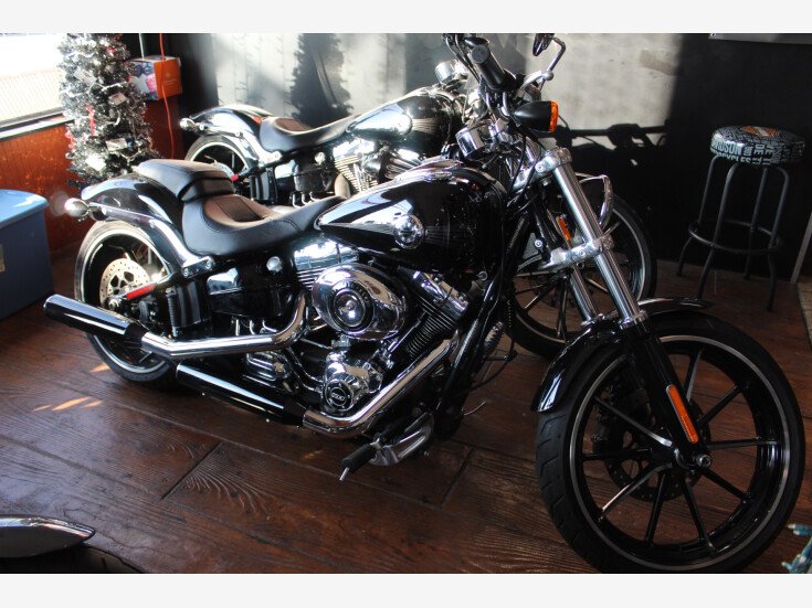 Thumbnail Photo undefined for 2015 Harley-Davidson Dyna