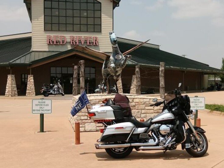 Thumbnail Photo undefined for 2015 Harley-Davidson Touring