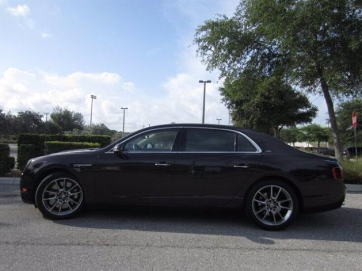 Thumbnail Photo undefined for 2017 Bentley Flying Spur