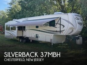 2017 Cedar Creek Silverback for sale 300475559