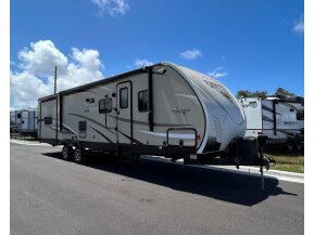 2017 Coachmen Freedom Express for sale 300384049