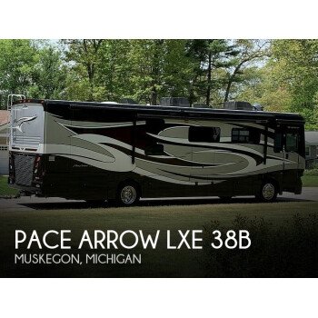 2017 Fleetwood Pace Arrow LXE 38B