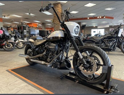 Thumbnail Photo undefined for 2017 Harley-Davidson CVO