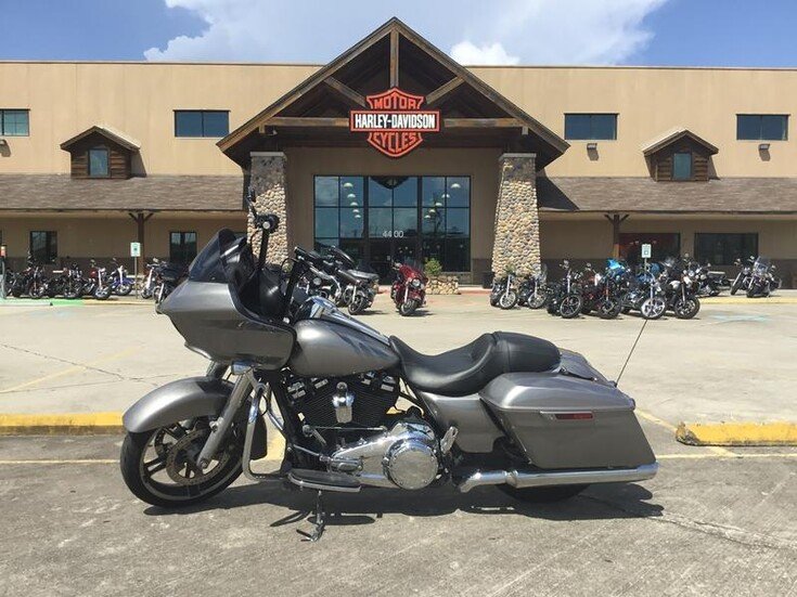 Thumbnail Photo undefined for 2017 Harley-Davidson Touring