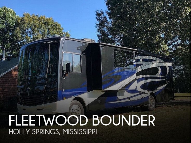 Thumbnail Photo undefined for 2018 Fleetwood Bounder 35P