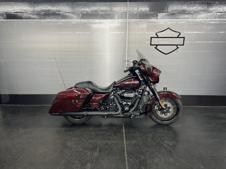 Thumbnail Photo undefined for 2018 Harley-Davidson Touring Street Glide Special