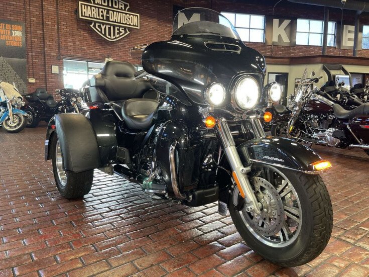 Thumbnail Photo undefined for 2018 Harley-Davidson Trike Tri Glide Ultra