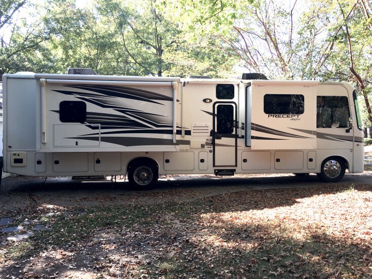 Thumbnail Photo undefined for 2018 JAYCO Precept