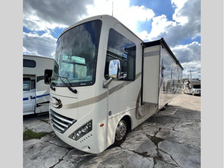 Thumbnail Photo undefined for 2018 Thor Hurricane 29M