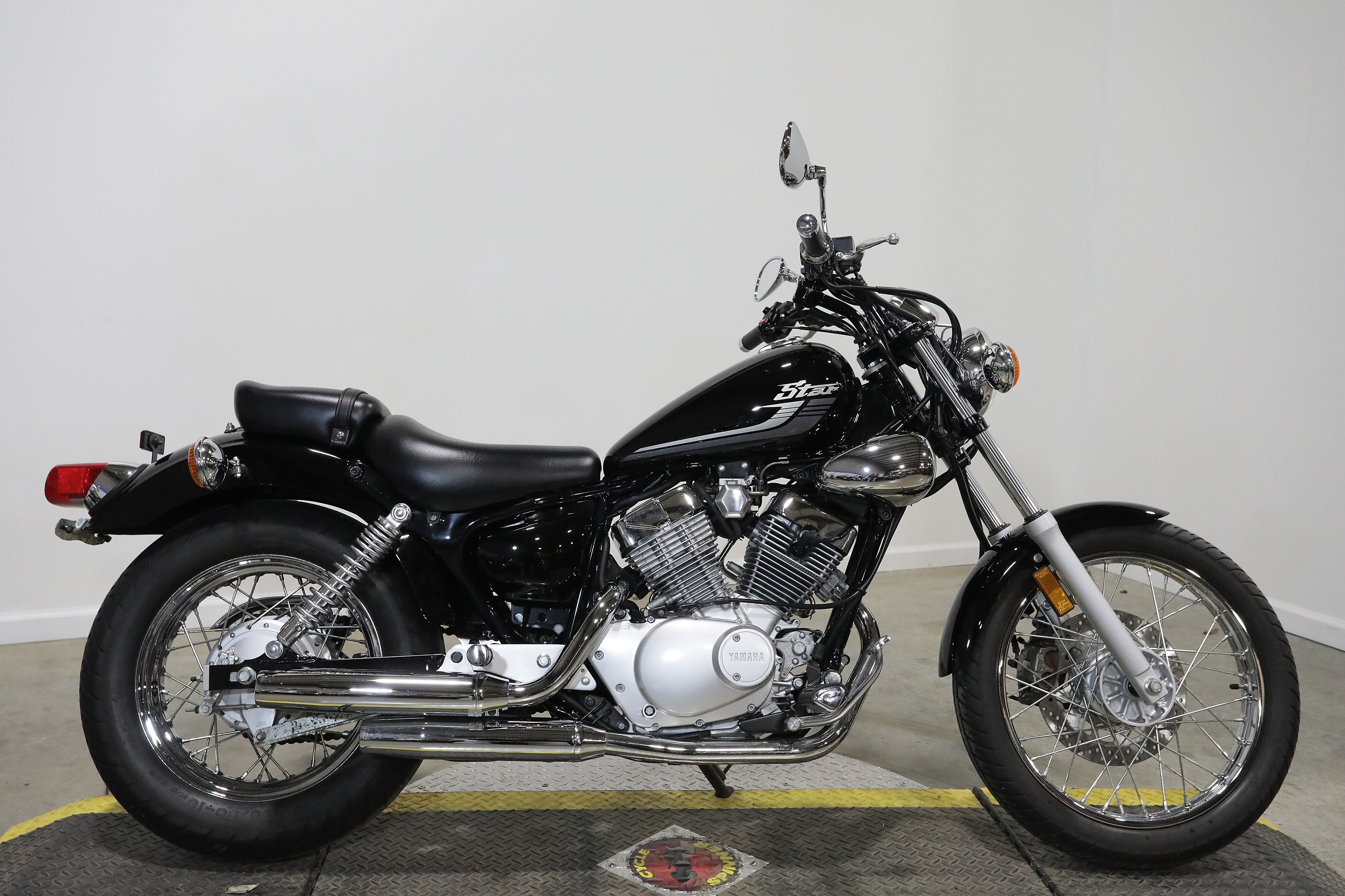 2016 yamaha v star deals 250 for sale