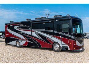 2019 Fleetwood Discovery 38K