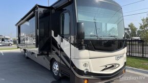 2019 Fleetwood Discovery 38W for sale 300465189