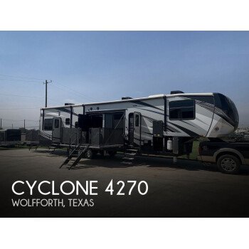 2019 Heartland Cyclone 4270