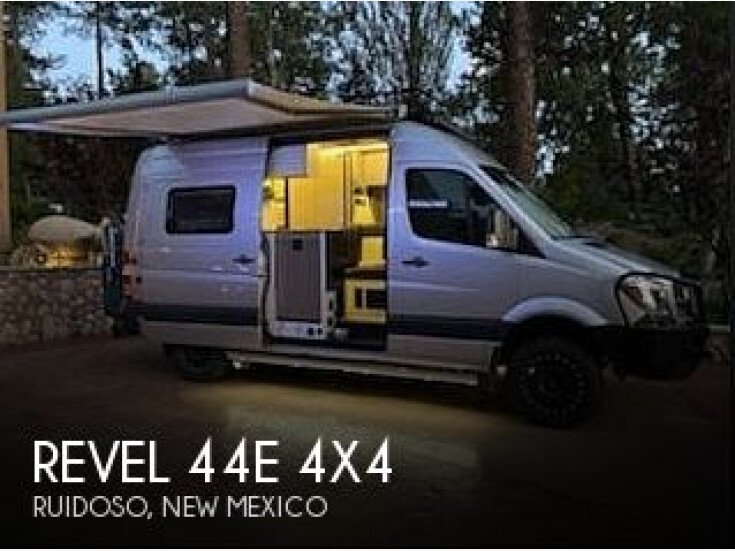 Thumbnail Photo undefined for 2019 Winnebago Revel