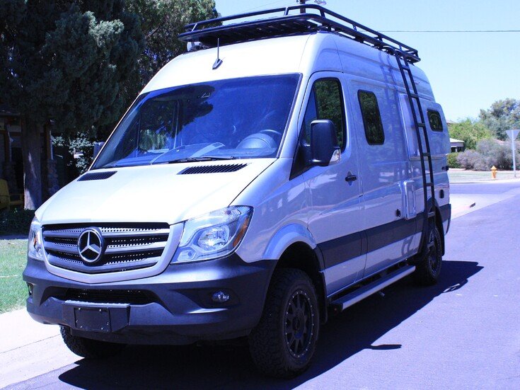 Thumbnail Photo undefined for 2019 Winnebago Revel 44E