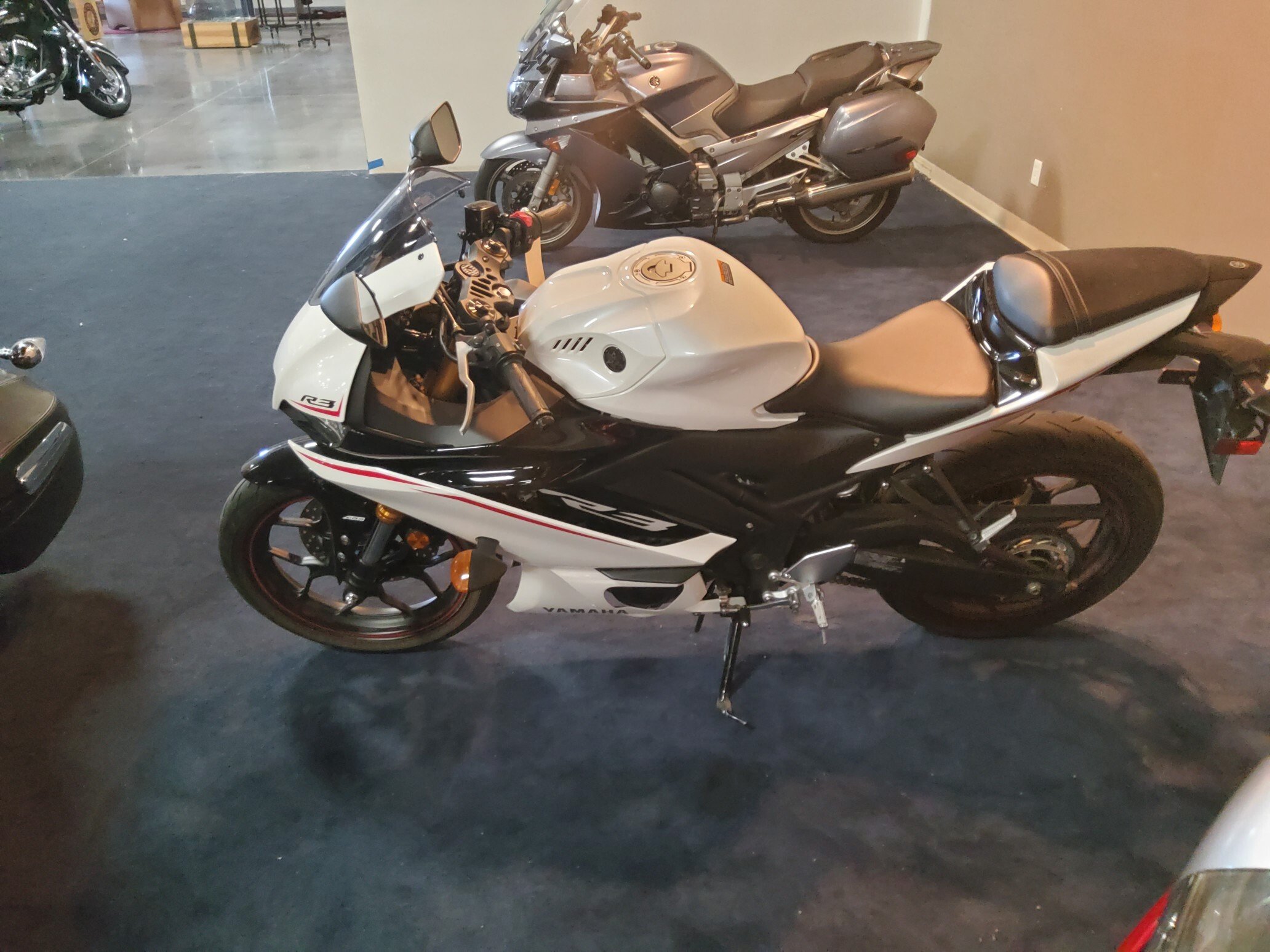 Yamaha best sale r3 autotrader