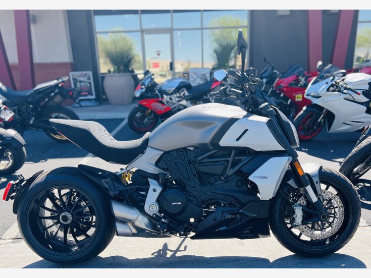 Thumbnail Photo undefined for 2020 Ducati Diavel