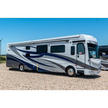 2021 Fleetwood Discovery 40G