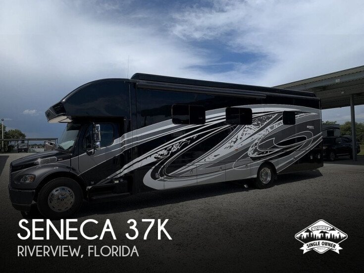 Thumbnail Photo undefined for 2021 JAYCO Seneca