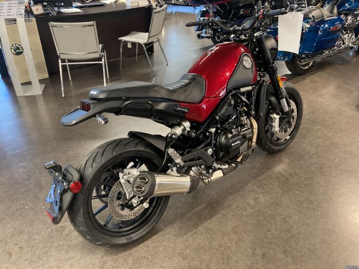 Thumbnail Photo undefined for New 2022 Benelli Leoncino