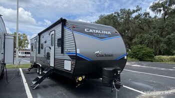 New 2022 Coachmen Catalina 29THS