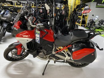 2022 Ducati Multistrada 1158