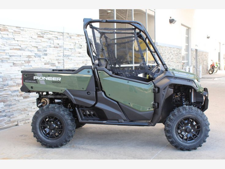 Thumbnail Photo undefined for New 2022 Honda Pioneer 1000 Deluxe