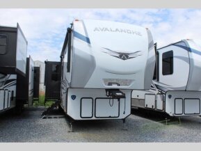 2022 Keystone Avalanche 390DS for sale 300373136