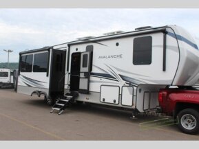 2022 Keystone Avalanche for sale 300390163