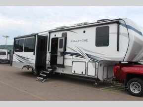 2022 Keystone Avalanche for sale 300400604