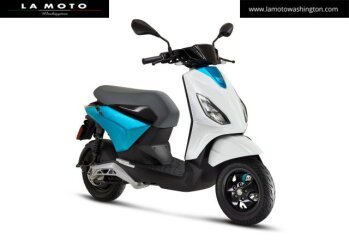 New 2022 Piaggio 1